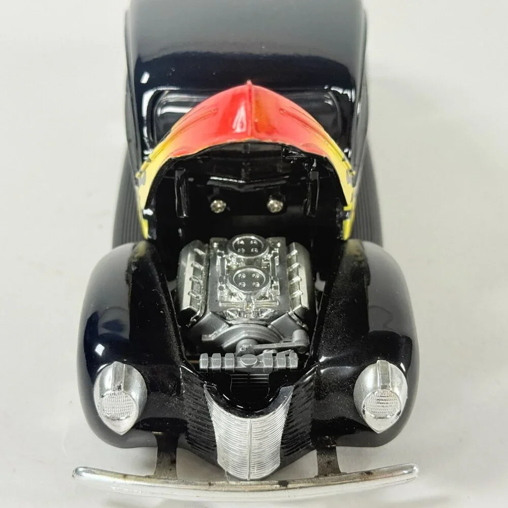 Racing Champions Snap on 1940 Ford Coupe Red Hot & Rollin Nostalgia 1:24 Scale